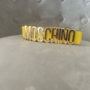 Women Moschino belt size 48